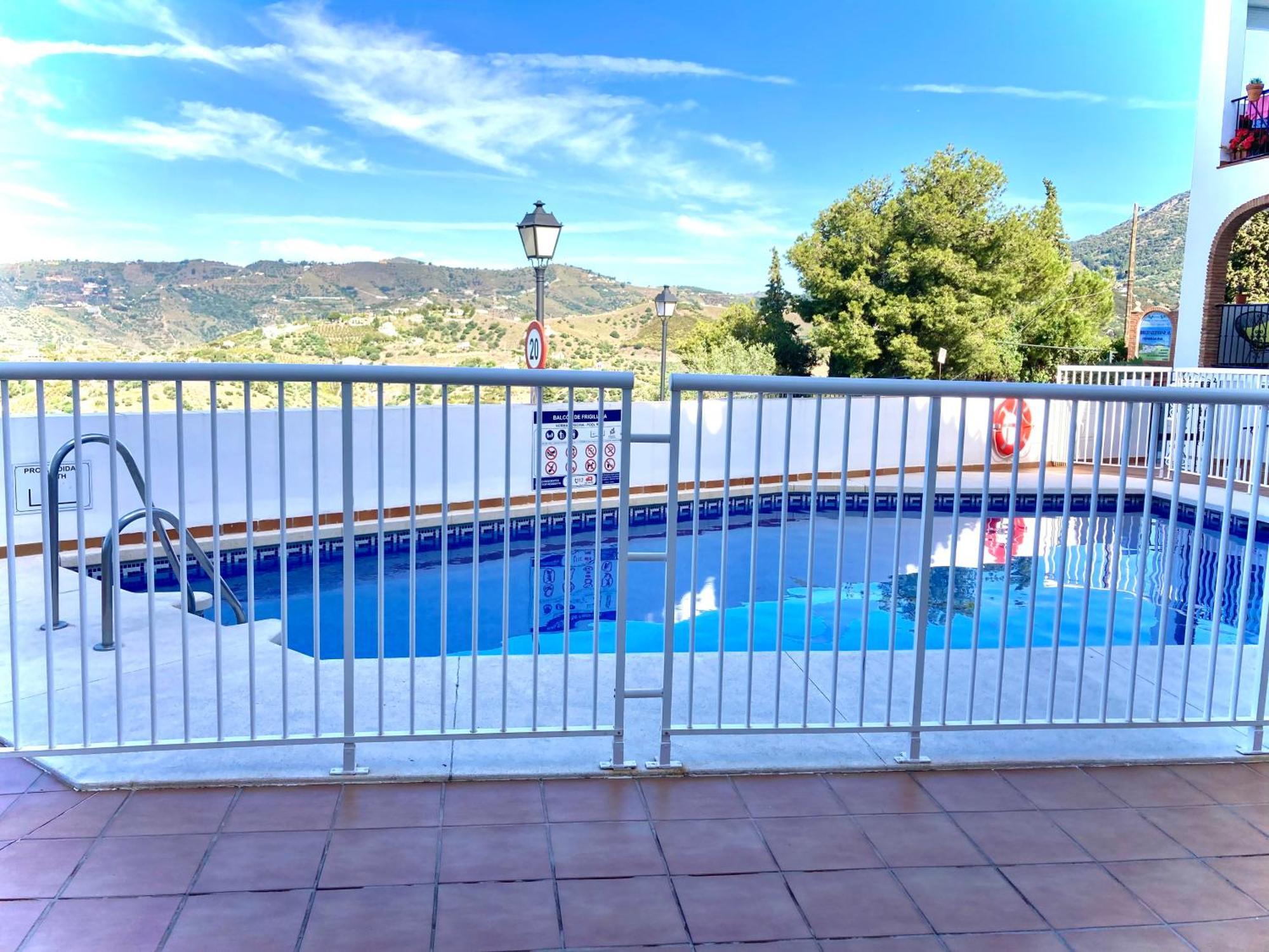 Buenos Suenos- Balcon De Frigiliana Lägenhet Exteriör bild