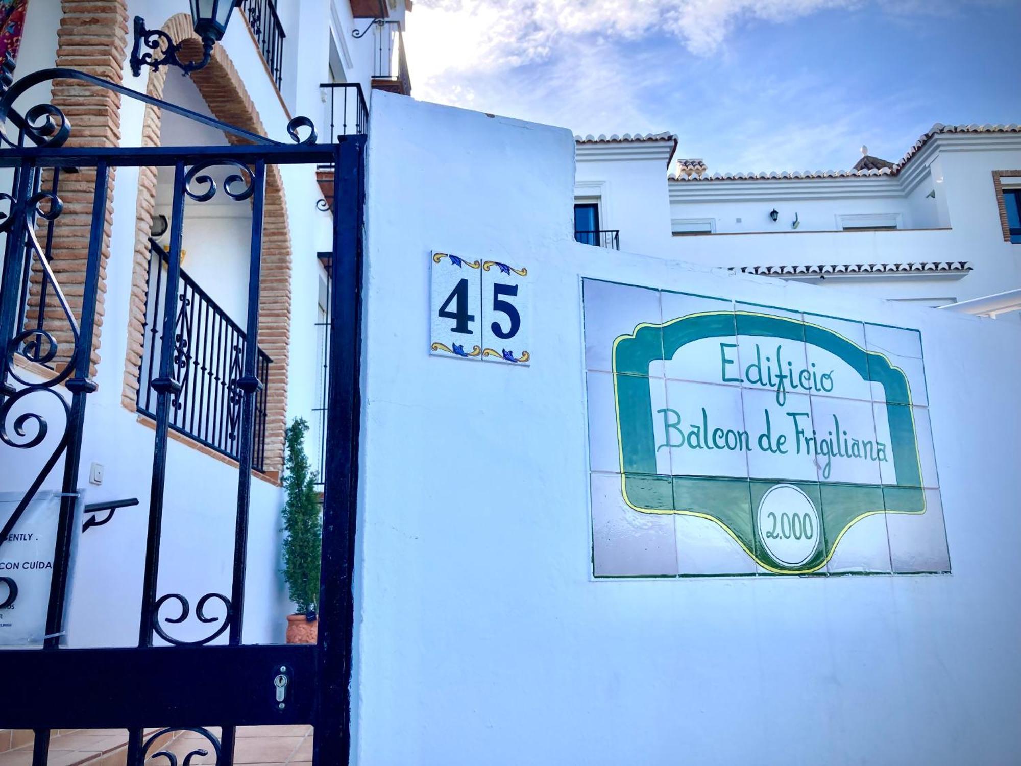 Buenos Suenos- Balcon De Frigiliana Lägenhet Exteriör bild