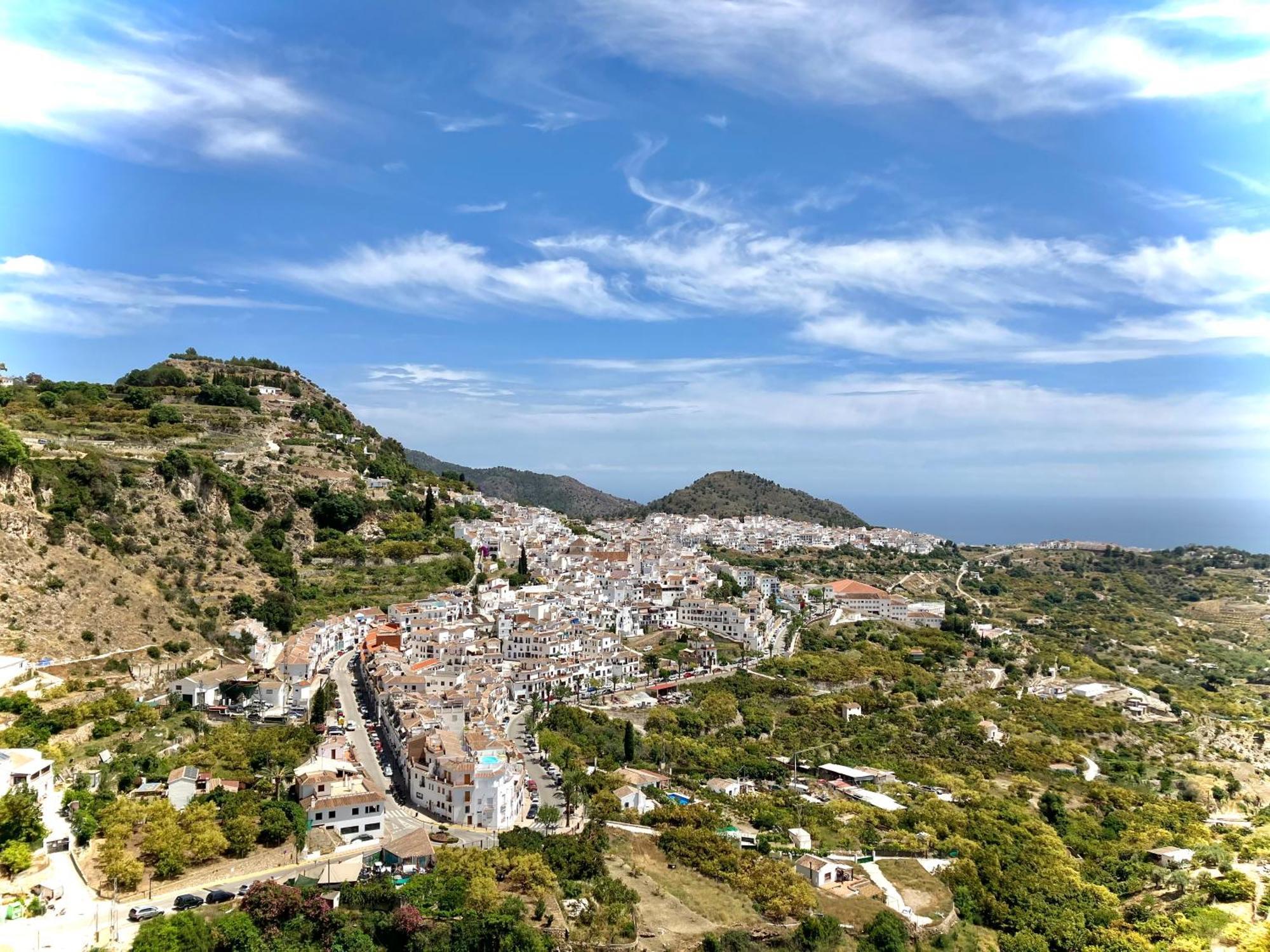 Buenos Suenos- Balcon De Frigiliana Lägenhet Exteriör bild