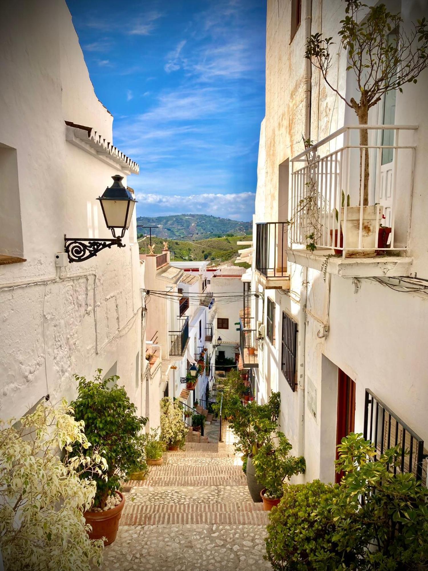 Buenos Suenos- Balcon De Frigiliana Lägenhet Exteriör bild