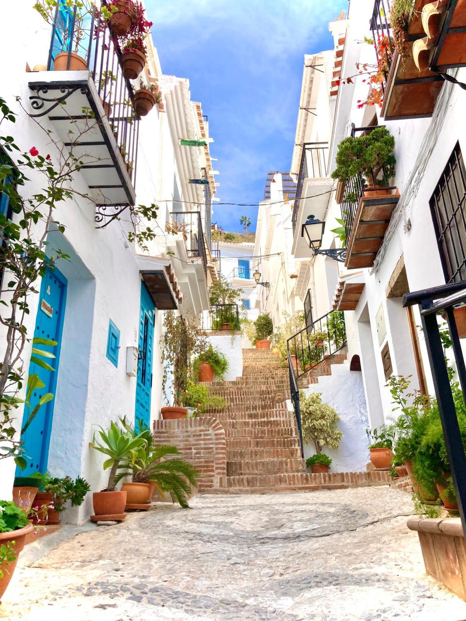 Buenos Suenos- Balcon De Frigiliana Lägenhet Exteriör bild