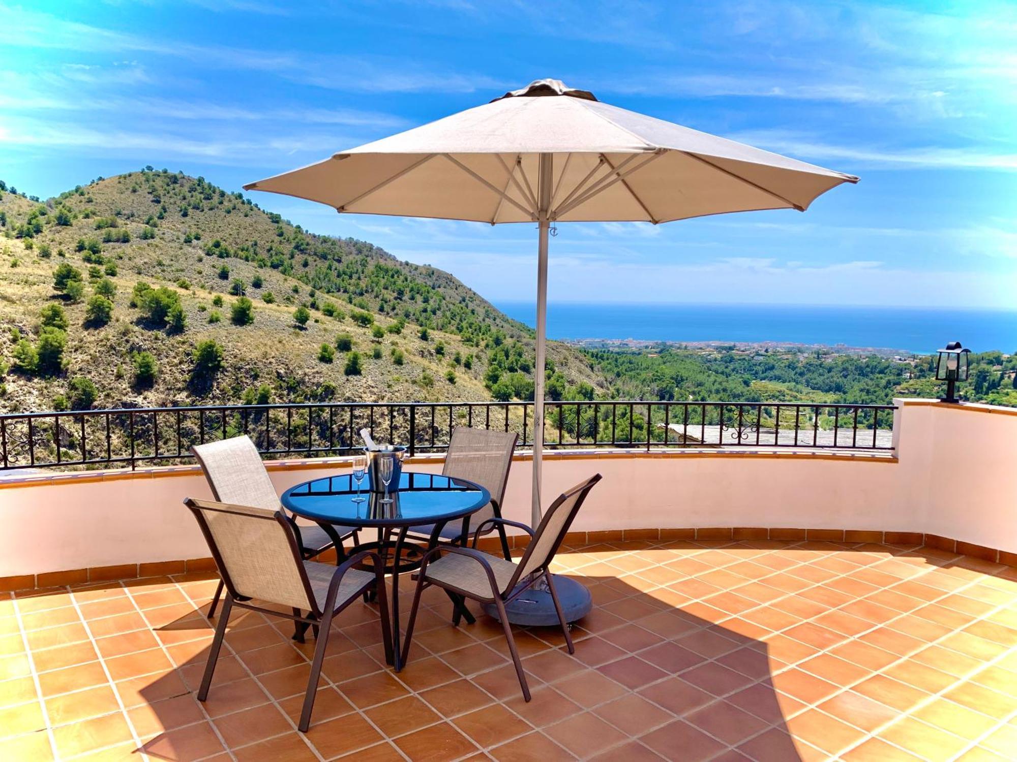 Buenos Suenos- Balcon De Frigiliana Lägenhet Exteriör bild